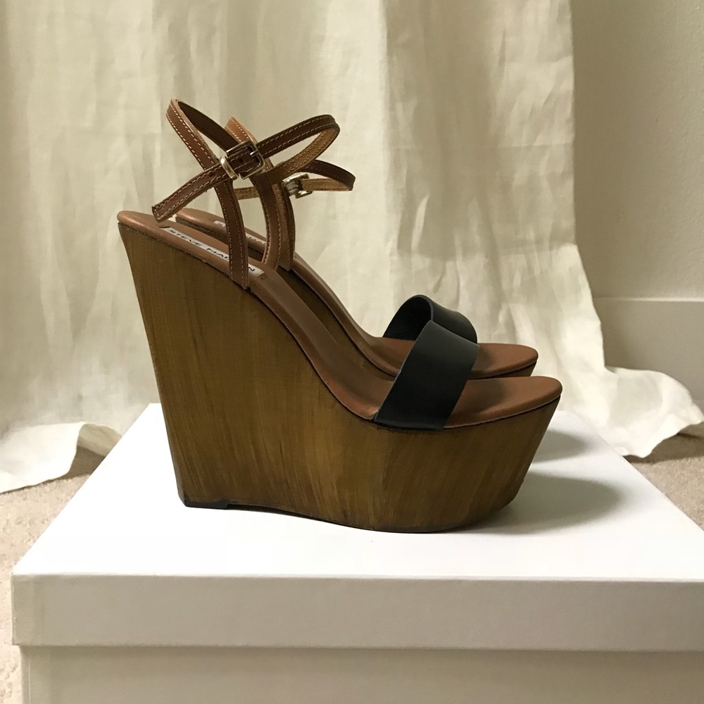 Steve Madden Bailona Wedge